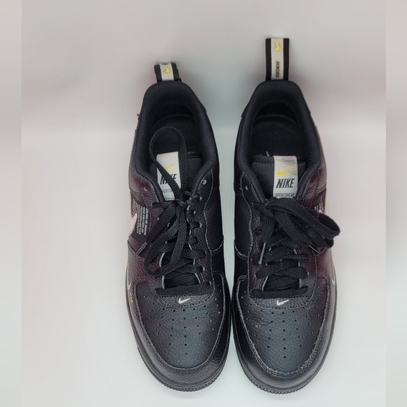 Nike Air Force 1 Low Utility 'Black White' - Picture 3 of 6